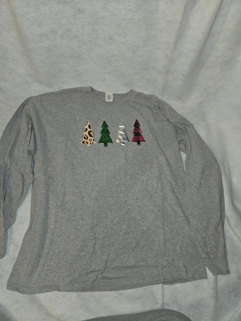 Gildan Gray Long-Sleeve Tee with Four Tree Motifs